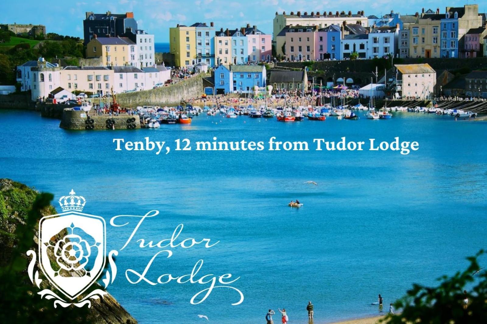 Tudor Lodge Bed & Breakfast Манорбьер Экстерьер фото