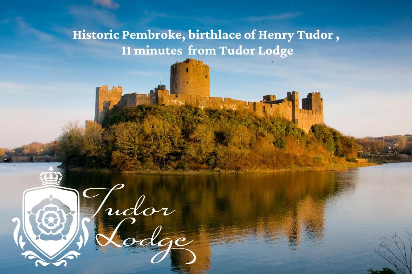 Tudor Lodge Bed & Breakfast Манорбьер Экстерьер фото