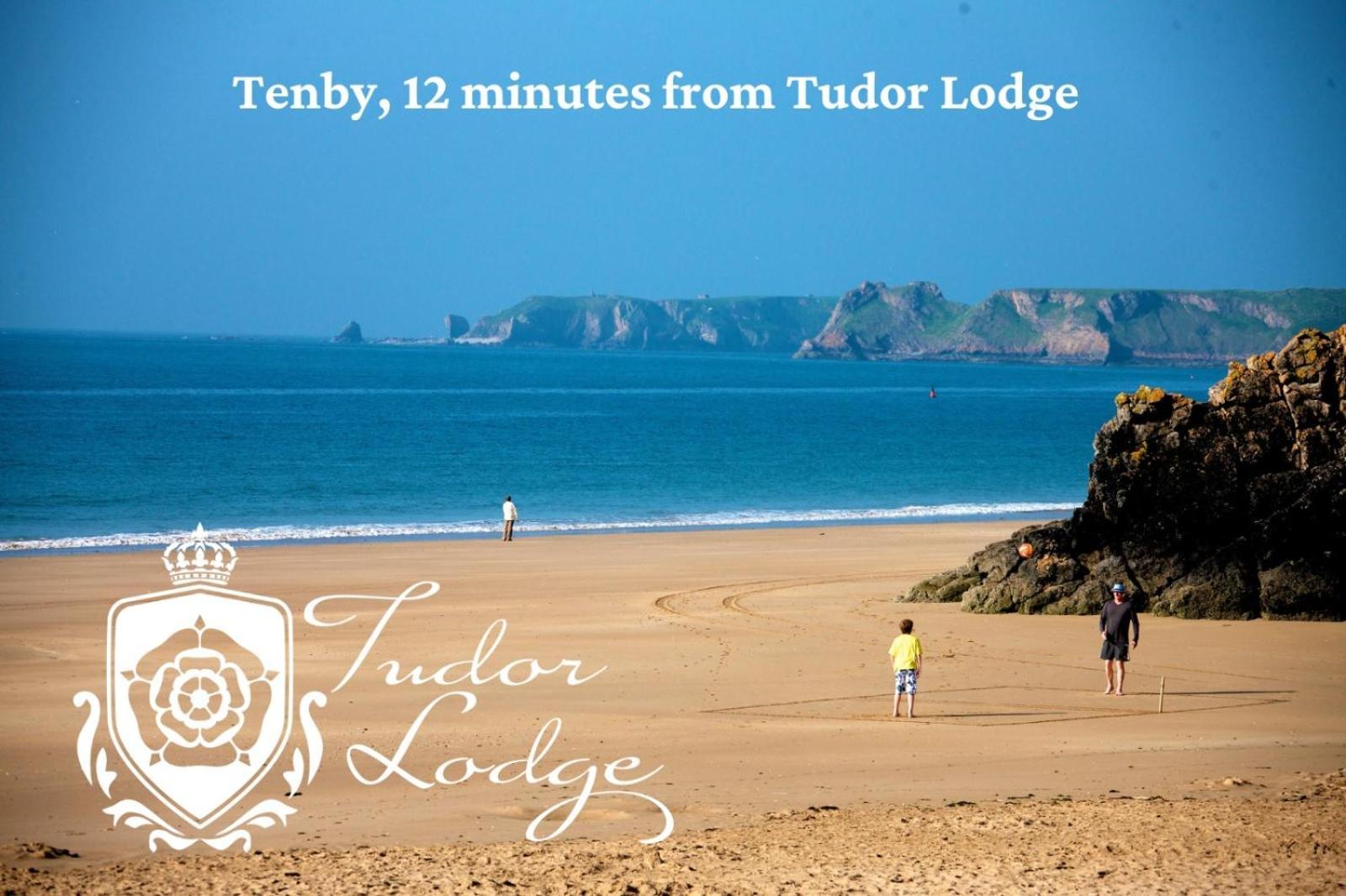 Tudor Lodge Bed & Breakfast Манорбьер Экстерьер фото